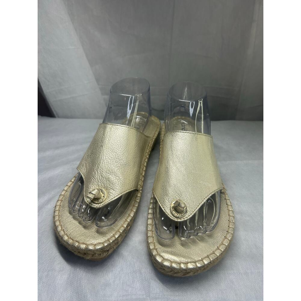 Andre Assous Sandals Women's Gold Leather Thong Espadrille Wedge Spain EU41 US10 - Picture 2 of 6